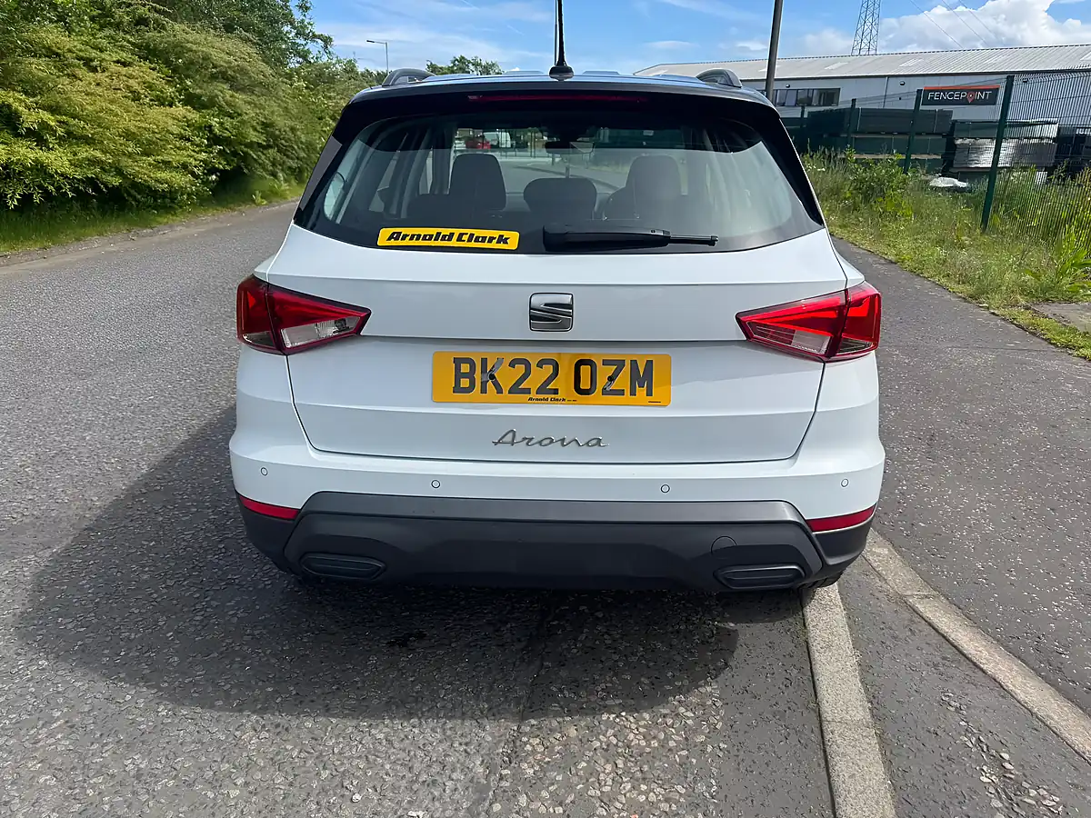 Used 2022 SEAT Arona Se Technology White - Interior and Exterior details 7