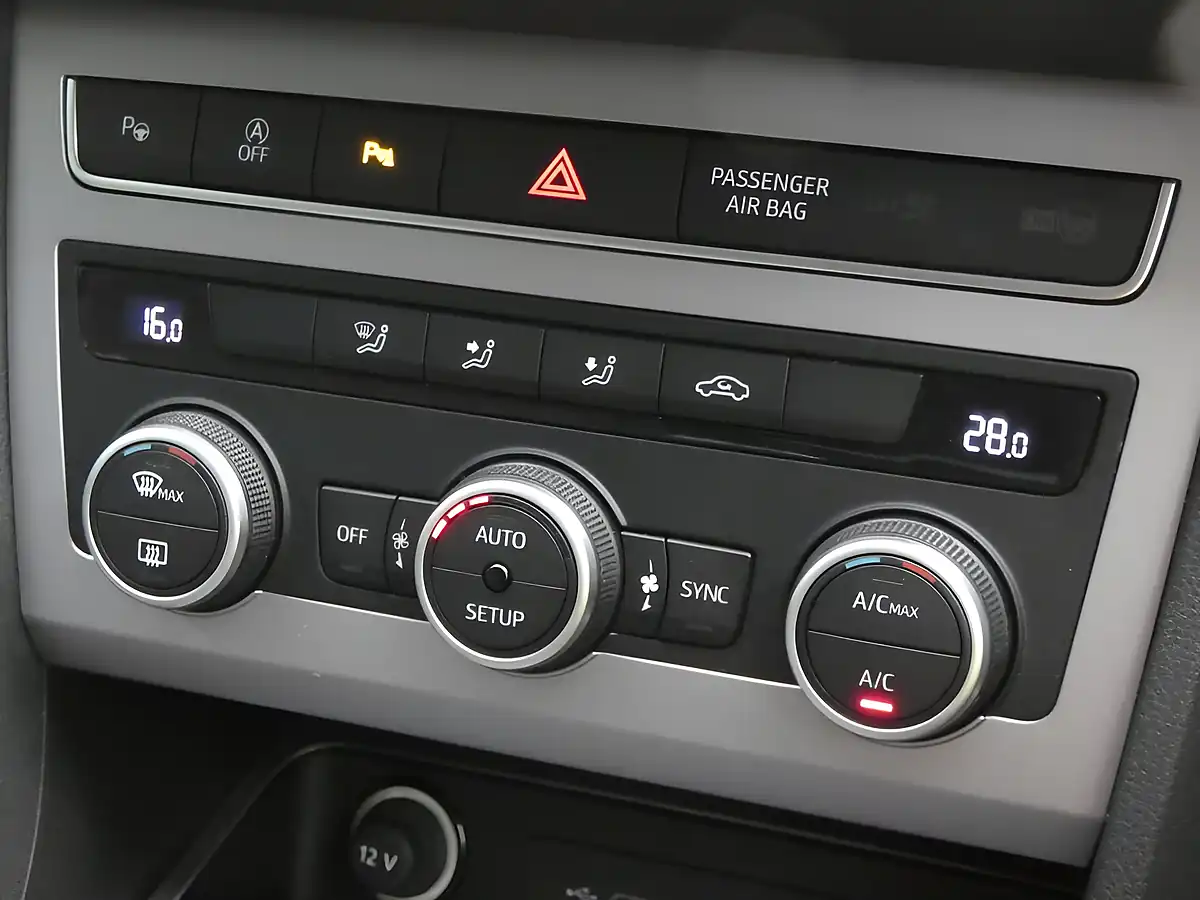 Used 2022 SEAT Ateca Fr Black Magic Pearl Effect - Interior and Exterior details 17