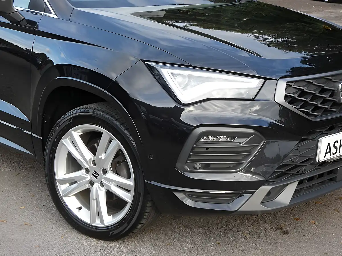 Used 2022 SEAT Ateca Fr Black Magic Pearl Effect - Interior and Exterior details 9