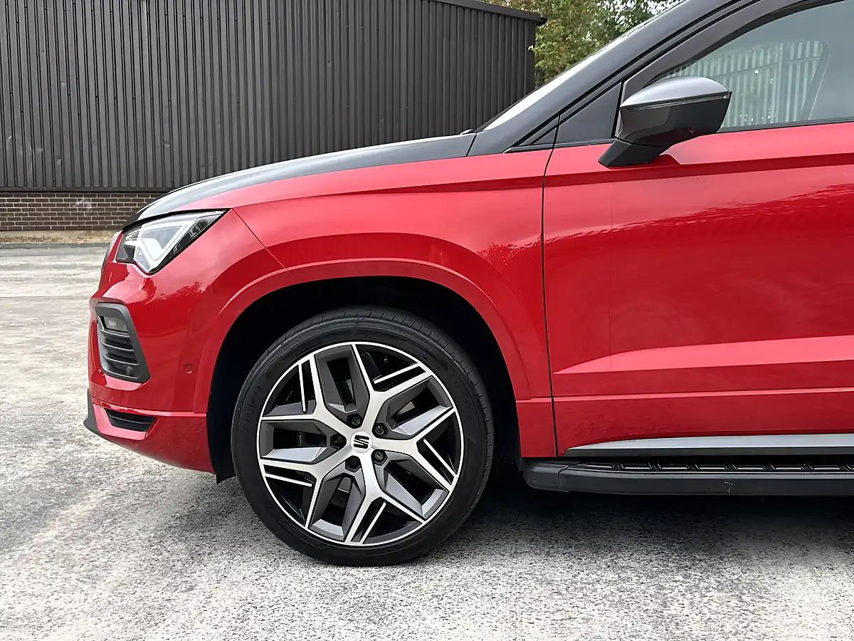 Used 2022 SEAT Ateca Fr Sport Red - Interior and Exterior details 6