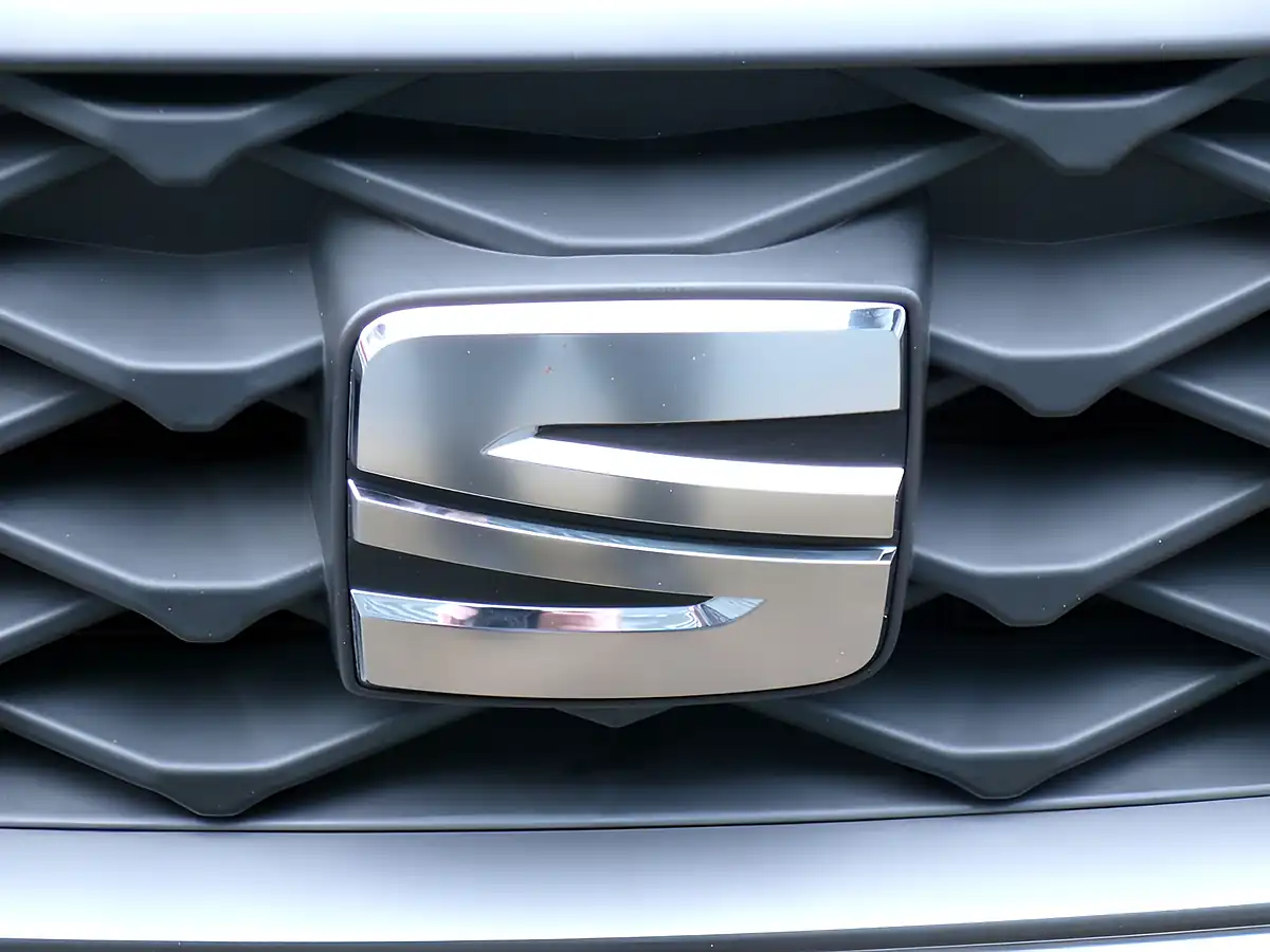 Used 2022 SEAT Ateca Fr White - Interior and Exterior details 12