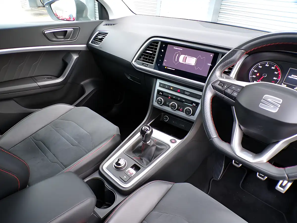 Used 2022 SEAT Ateca Fr White - Interior and Exterior details 16