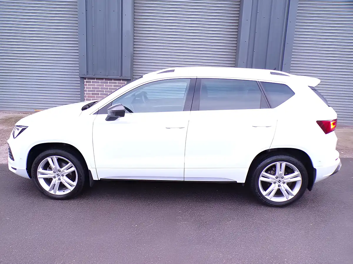 Used 2022 SEAT Ateca Fr White - Interior and Exterior details 6