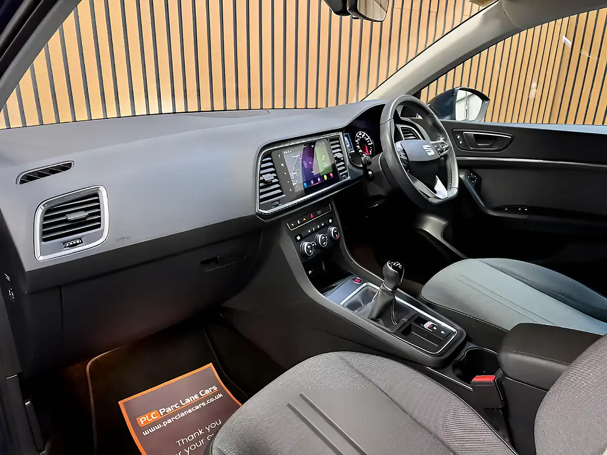 Used 2022 SEAT Ateca Se Technology Blue - Interior and Exterior details 14