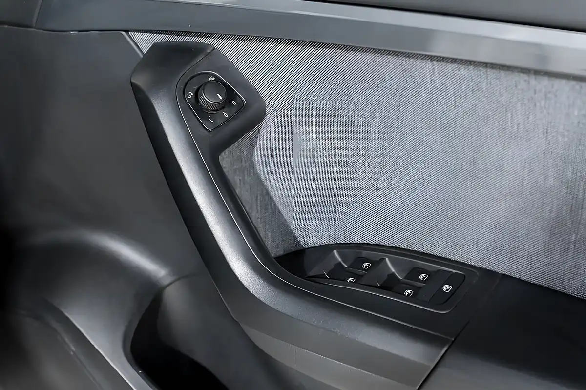 Used 2022 SEAT Ateca Se Technology White - Interior and Exterior details 15