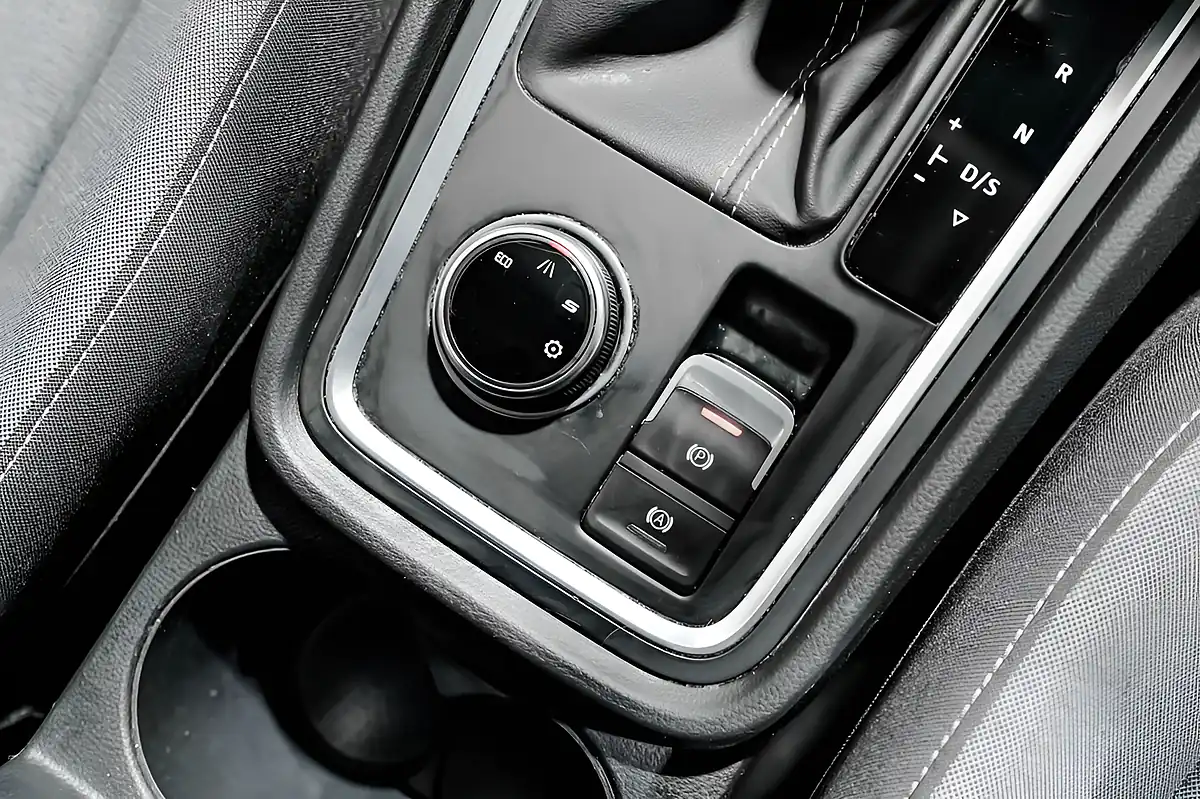 Used 2022 SEAT Ateca Se Technology White - Interior and Exterior details 18