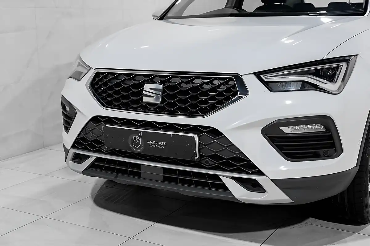Used 2022 SEAT Ateca Se Technology White - Interior and Exterior details 4