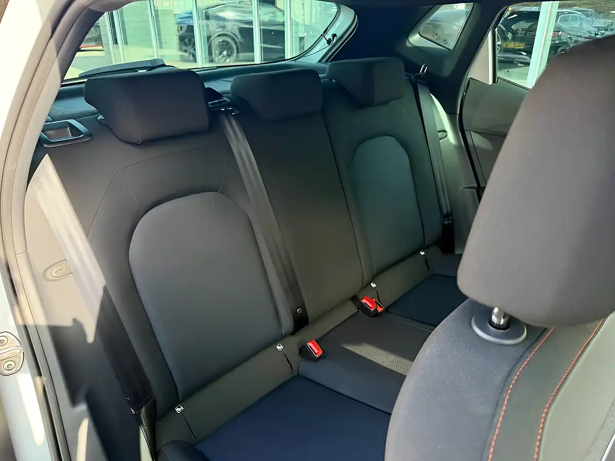 Used 2022 SEAT Ibiza Fr White - Interior and Exterior details 7