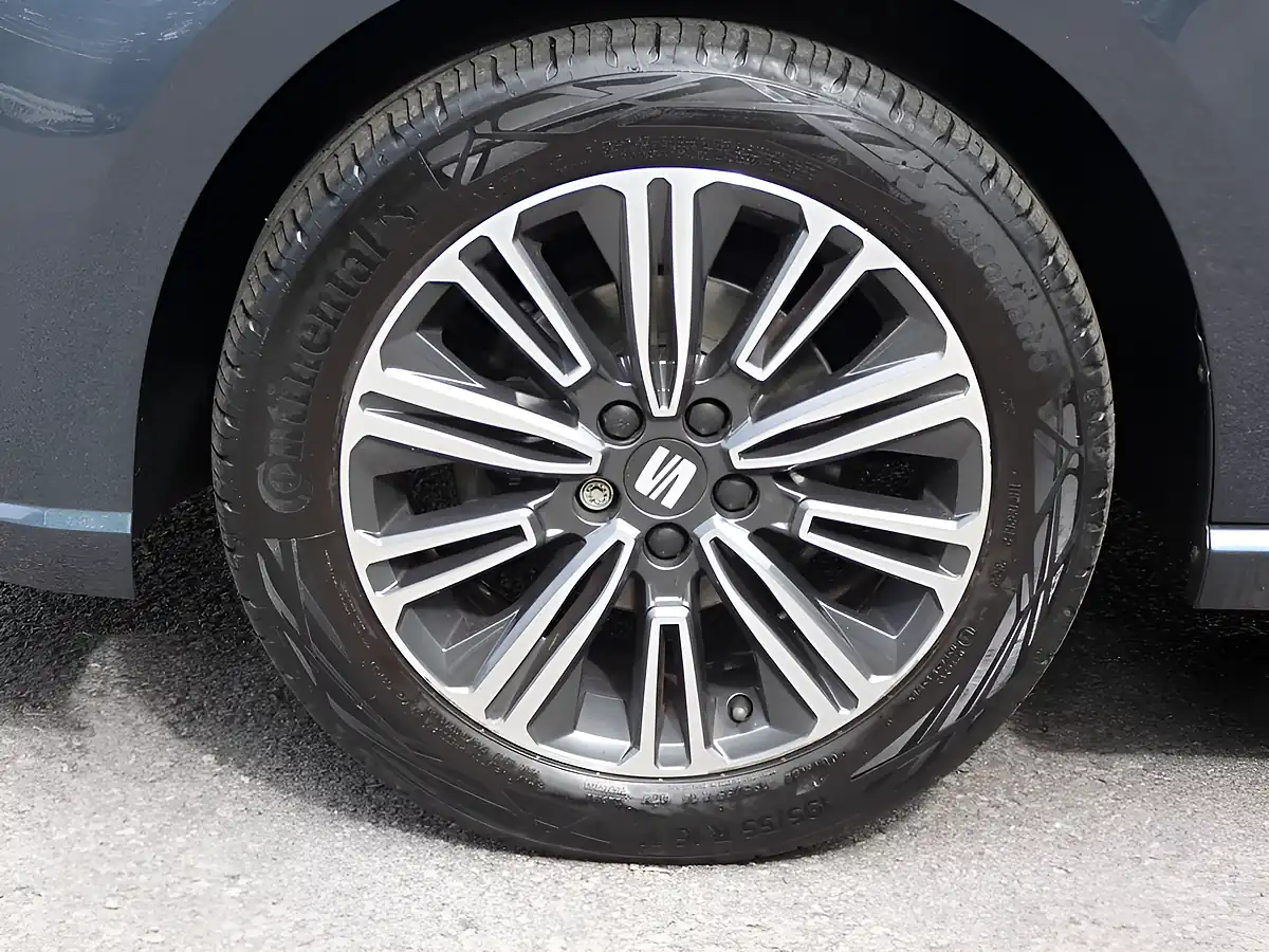 Used 2022 SEAT Ibiza Se Technology Magnetic Tech Grey Metallic - Interior and Exterior details 16