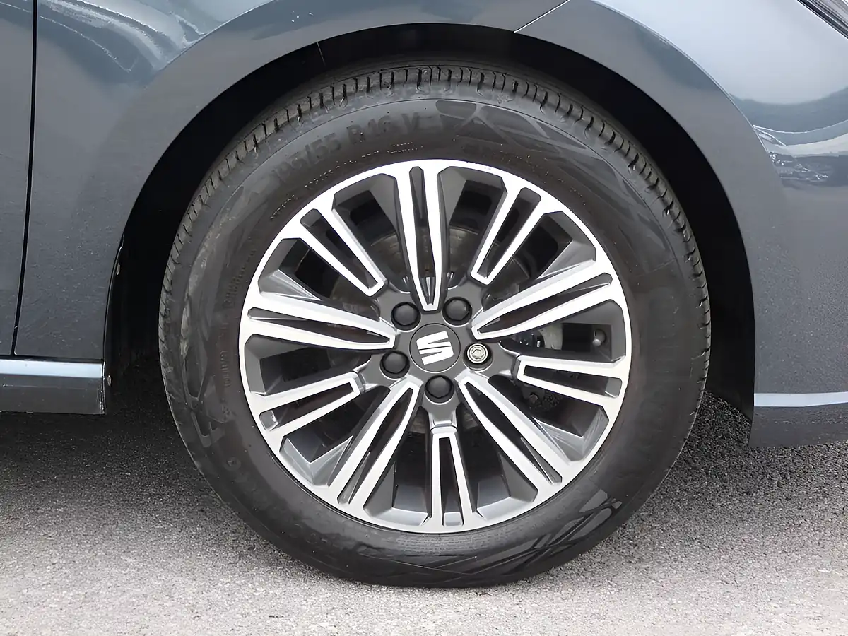 Used 2022 SEAT Ibiza Se Technology Magnetic Tech Grey Metallic - Interior and Exterior details 18