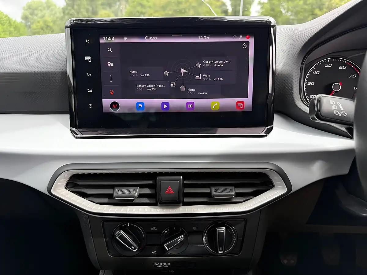Used 2022 SEAT Ibiza Se Technology White - Interior and Exterior details 12
