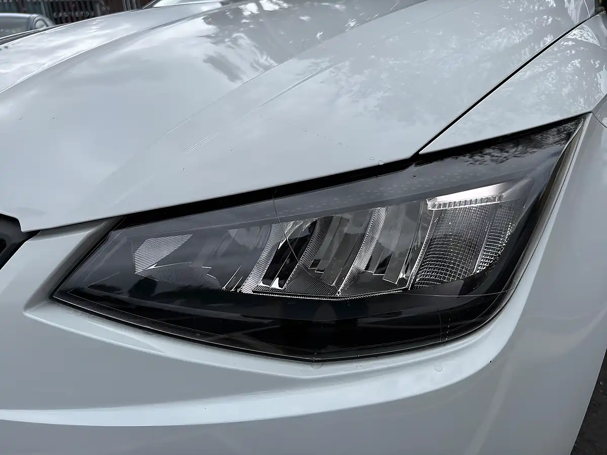 Used 2022 SEAT Ibiza Se Technology White - Interior and Exterior details 19