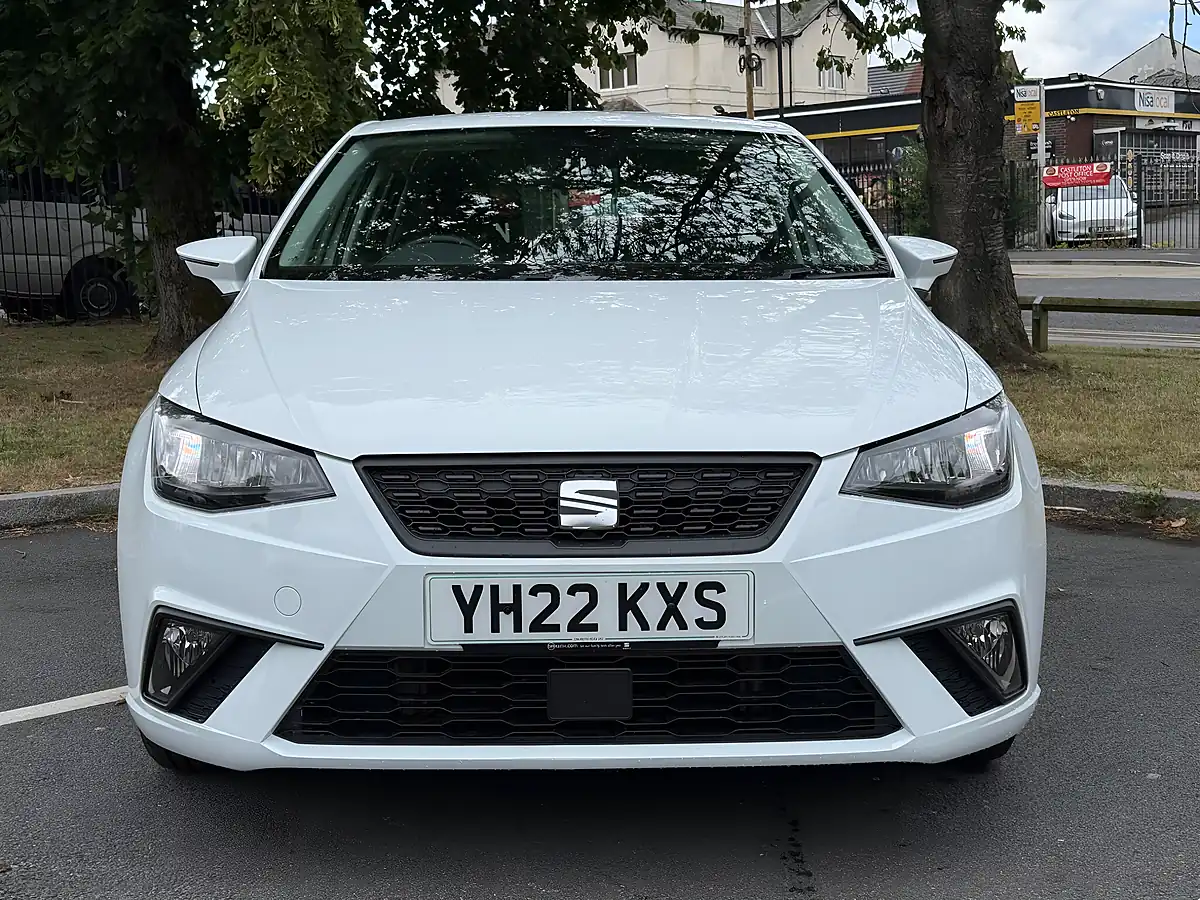 Used 2022 SEAT Ibiza Se Technology White - Interior and Exterior details 3