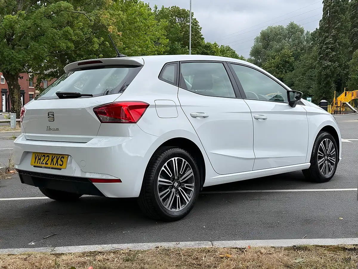 Used 2022 SEAT Ibiza Se Technology White - Interior and Exterior details 6