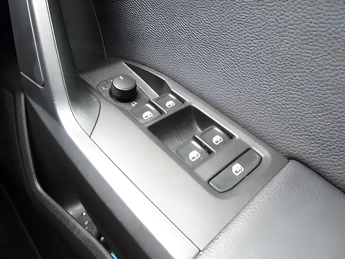 Used 2022 SEAT Ibiza Xcellence Lux Asphalt Blue - Interior and Exterior details 15