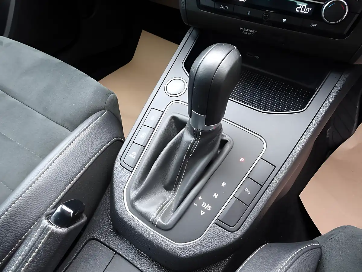 Used 2022 SEAT Ibiza Xcellence Lux Asphalt Blue - Interior and Exterior details 16
