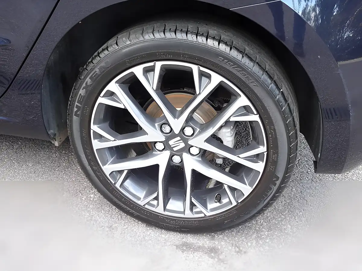 Used 2022 SEAT Ibiza Xcellence Lux Asphalt Blue - Interior and Exterior details 19