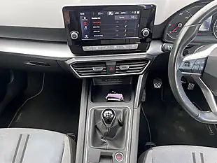 Used 2022 SEAT Leon Se Asphalt Blue Met - Interior and Exterior details 11