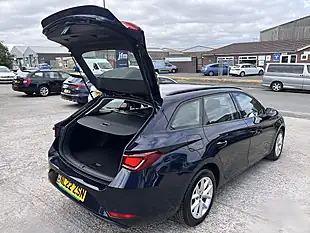 Used 2022 SEAT Leon Se Asphalt Blue Met - Interior and Exterior details 17