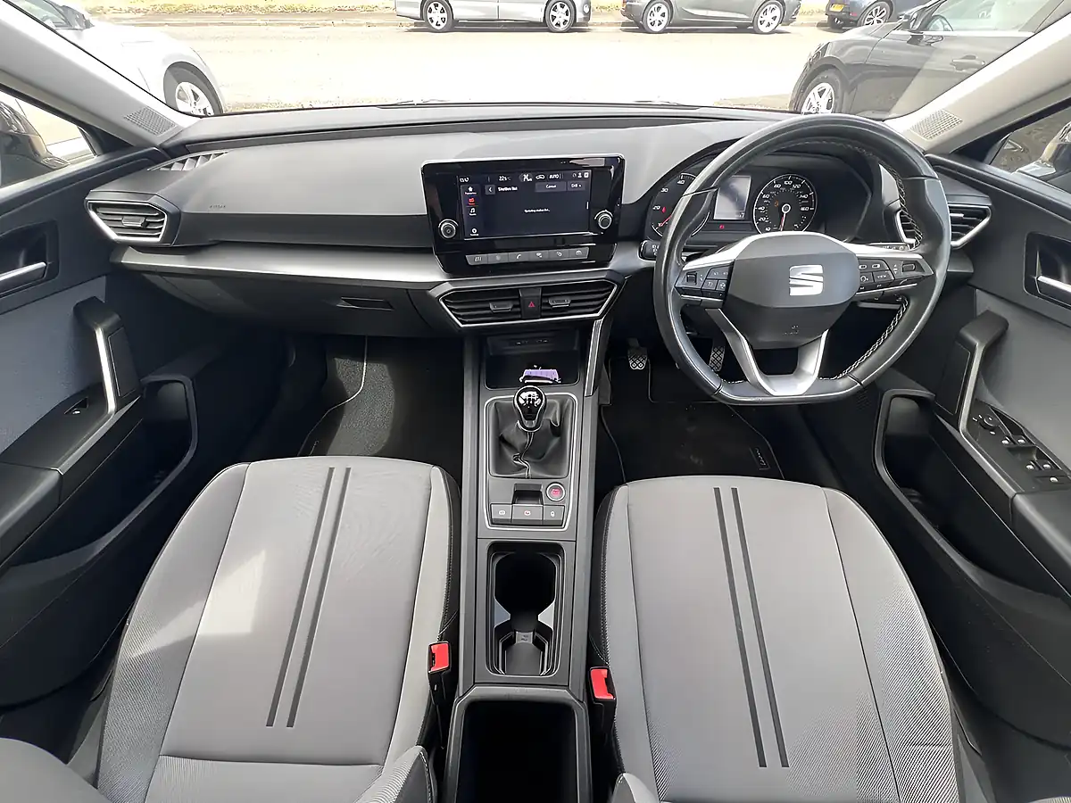 Used 2022 SEAT Leon Se Asphalt Blue Met - Interior and Exterior details 2