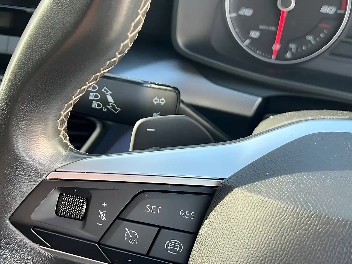 Used 2022 SEAT Leon Se Black - Interior and Exterior details 18