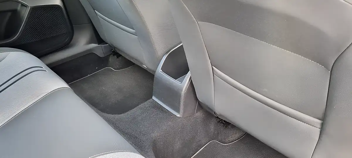 Used 2022 SEAT Leon Se Black - Interior and Exterior details 16