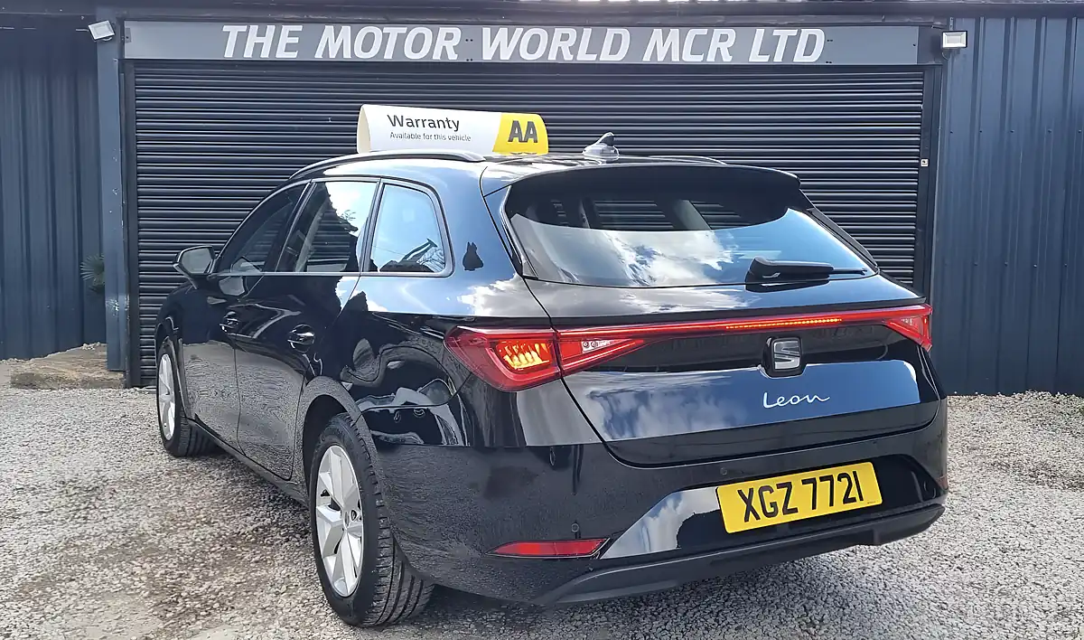 Used 2022 SEAT Leon Se Black - Interior and Exterior details 7