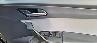 Used 2022 SEAT Leon Se Black - Interior and Exterior details 9