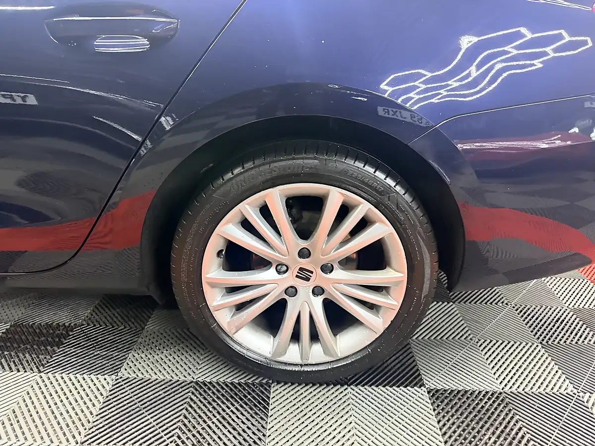 Used 2022 SEAT Leon Se Dynamic Blue - Interior and Exterior details 12