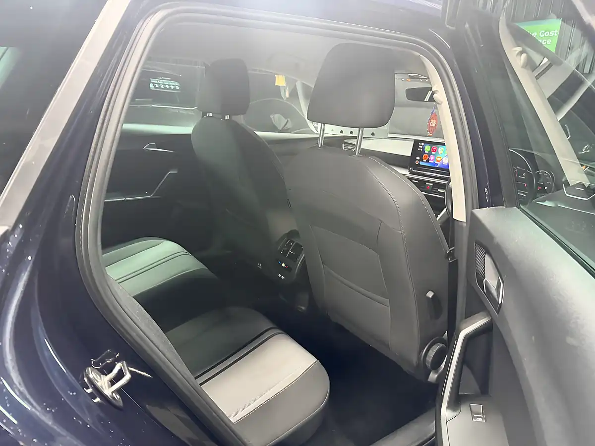 Used 2022 SEAT Leon Se Dynamic Blue - Interior and Exterior details 16