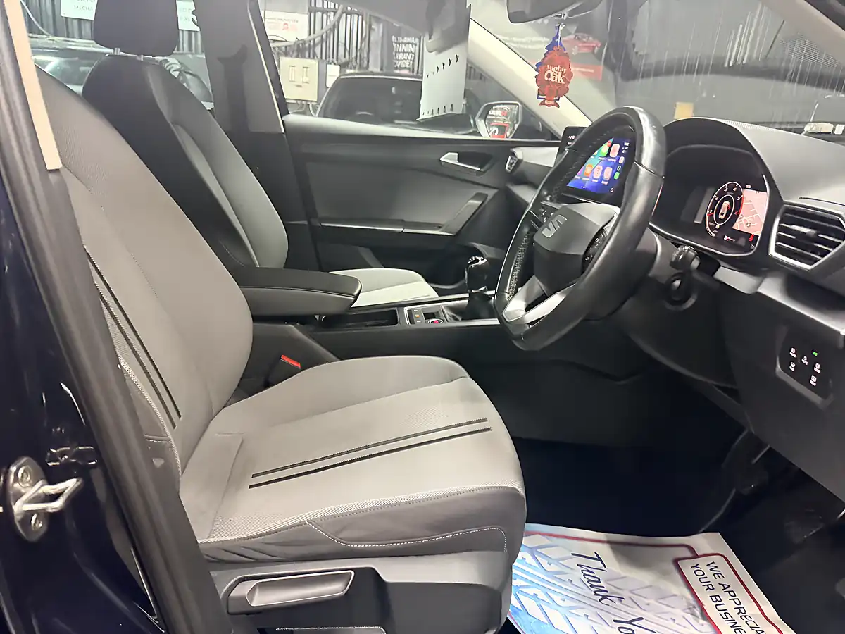 Used 2022 SEAT Leon Se Dynamic Blue - Interior and Exterior details 18