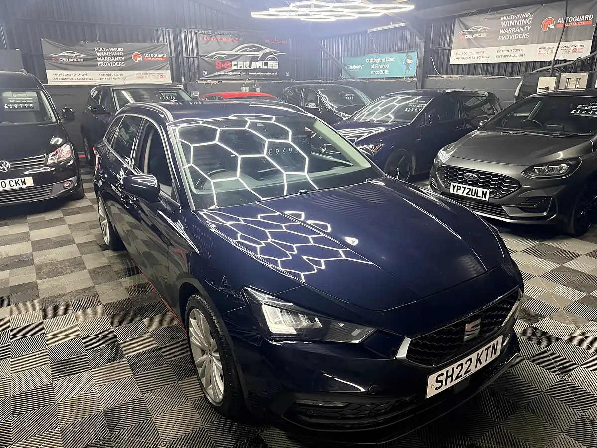 Used 2022 SEAT Leon Se Dynamic Blue - Interior and Exterior details 3