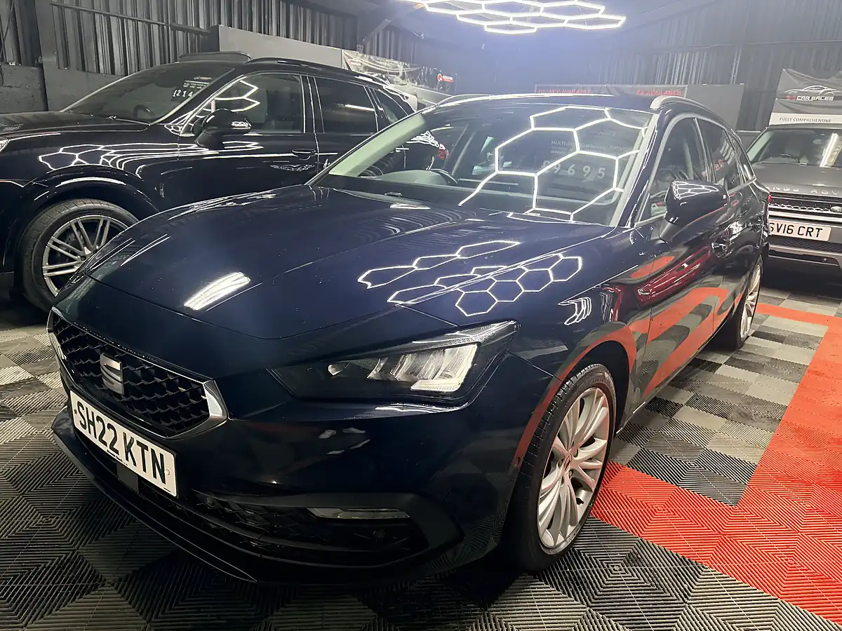 Used 2022 SEAT Leon Se Dynamic Blue - Interior and Exterior details 5