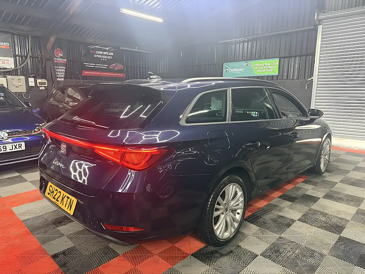 Used 2022 SEAT Leon Se Dynamic Blue - Interior and Exterior details 9