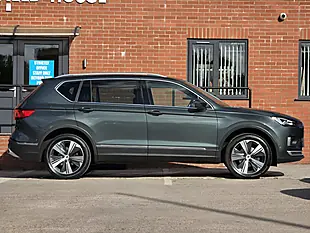 Used 2022 SEAT Tarraco Xcellence Green - Interior and Exterior details 7