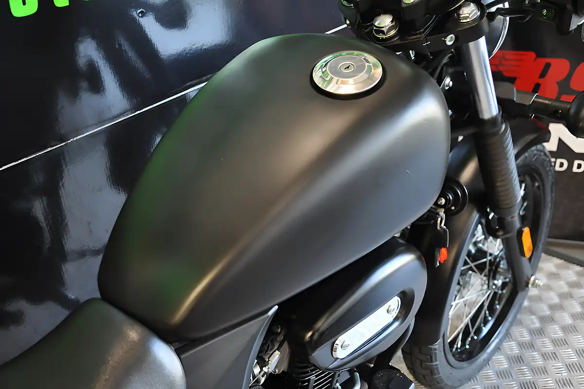 Used 2022 Sinnis Outlaw 125 Black - Interior and Exterior details 20