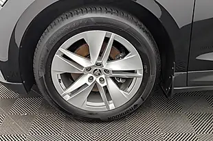Used 2022 Skoda Enyaq 60 Black - Interior and Exterior details 20