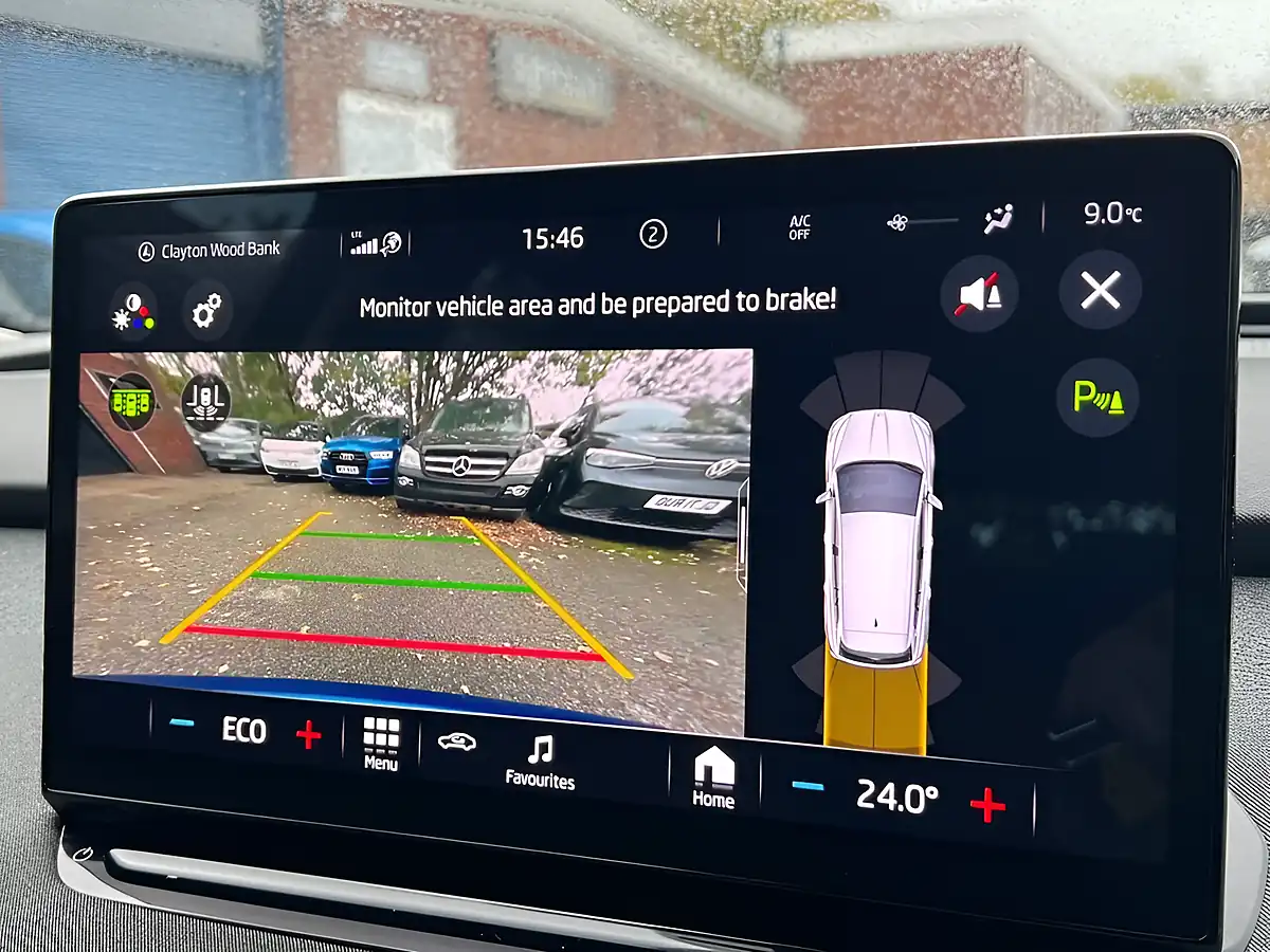 Used 2022 Skoda Enyaq 60 Blue - Interior and Exterior details 15
