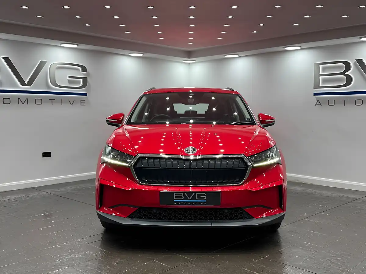 Used 2022 Skoda Enyaq 60 Red - Interior and Exterior details 4