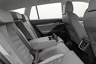 Used 2022 Skoda Enyaq Iv 60 Grey - Interior and Exterior details 15