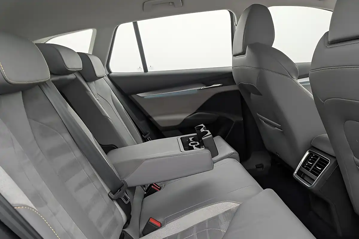 Used 2022 Skoda Enyaq Iv 60 Grey - Interior and Exterior details 15