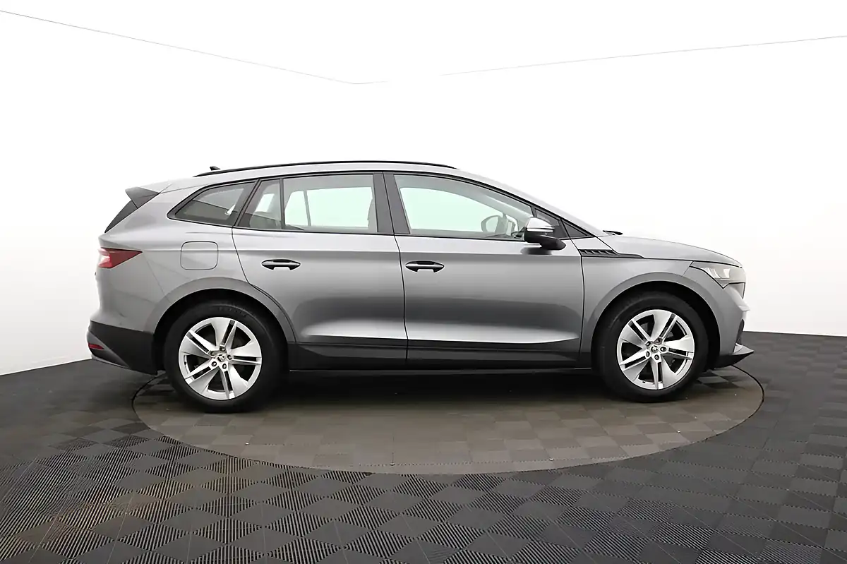 Used 2022 Skoda Enyaq Iv 60 Grey - Interior and Exterior details 2