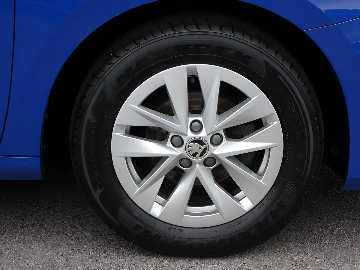 Used 2022 Skoda Fabia Se Comfort Energy Blue - Interior and Exterior details 11