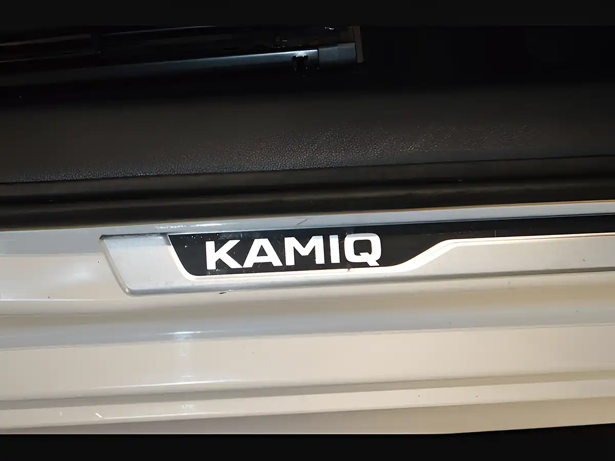 Used 2022 Skoda Kamiq Monte Carlo Candy White - Interior and Exterior details 15