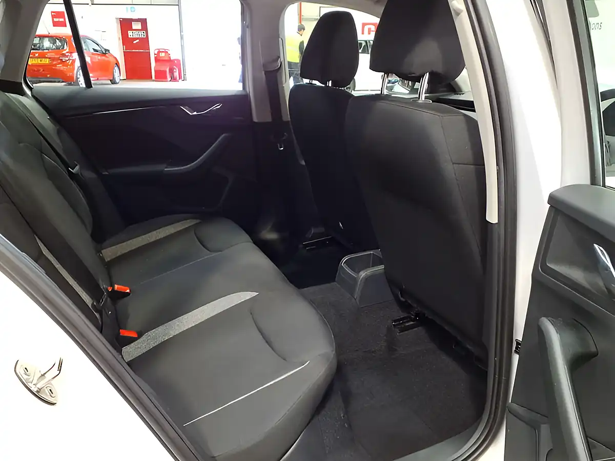Used 2022 Skoda Kamiq S Candy White - Interior and Exterior details 13
