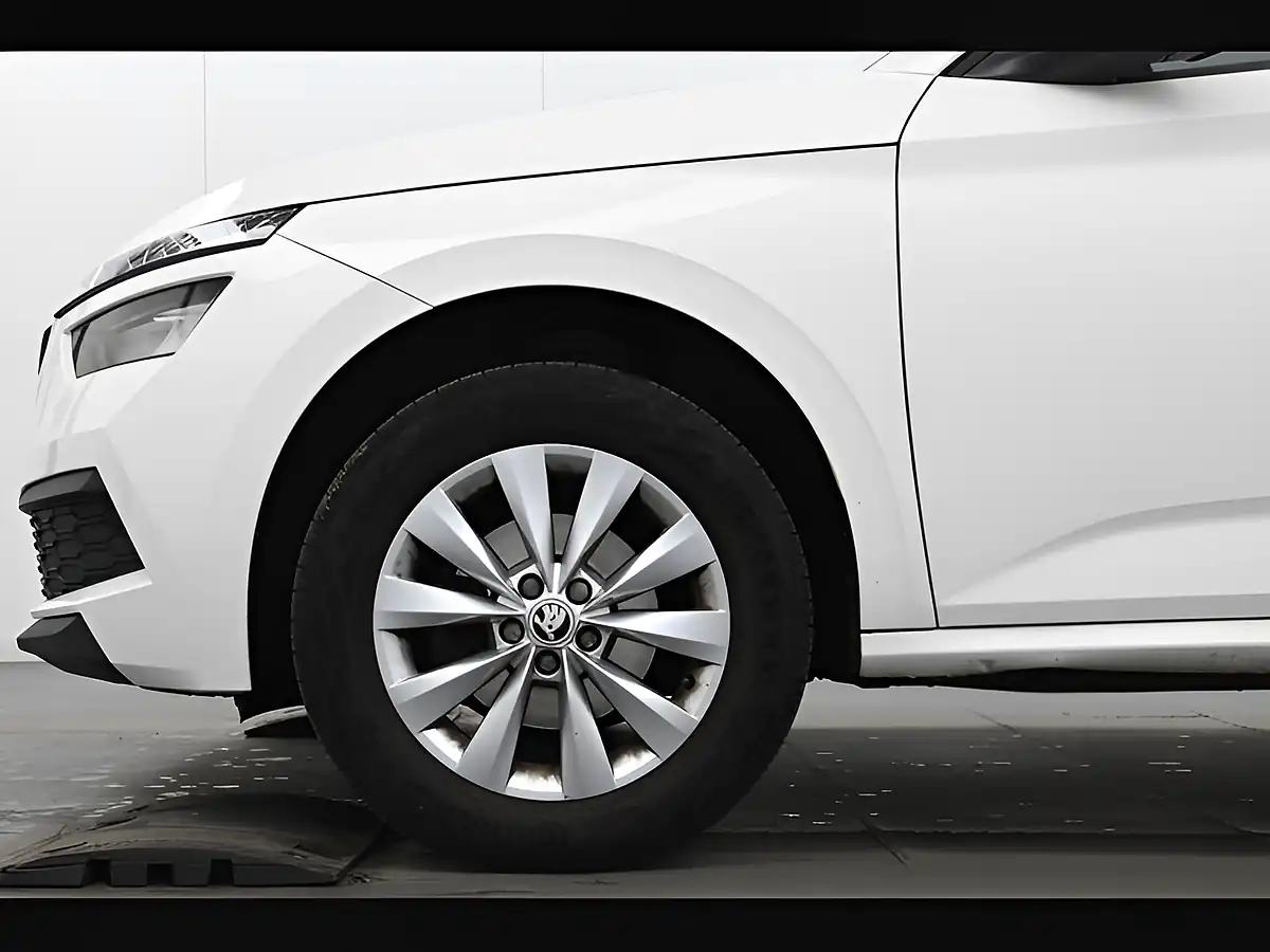 Used 2022 Skoda Kamiq S Candy White - Interior and Exterior details 14