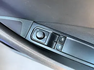 Used 2022 Skoda Kamiq Se Blue - Interior and Exterior details 14