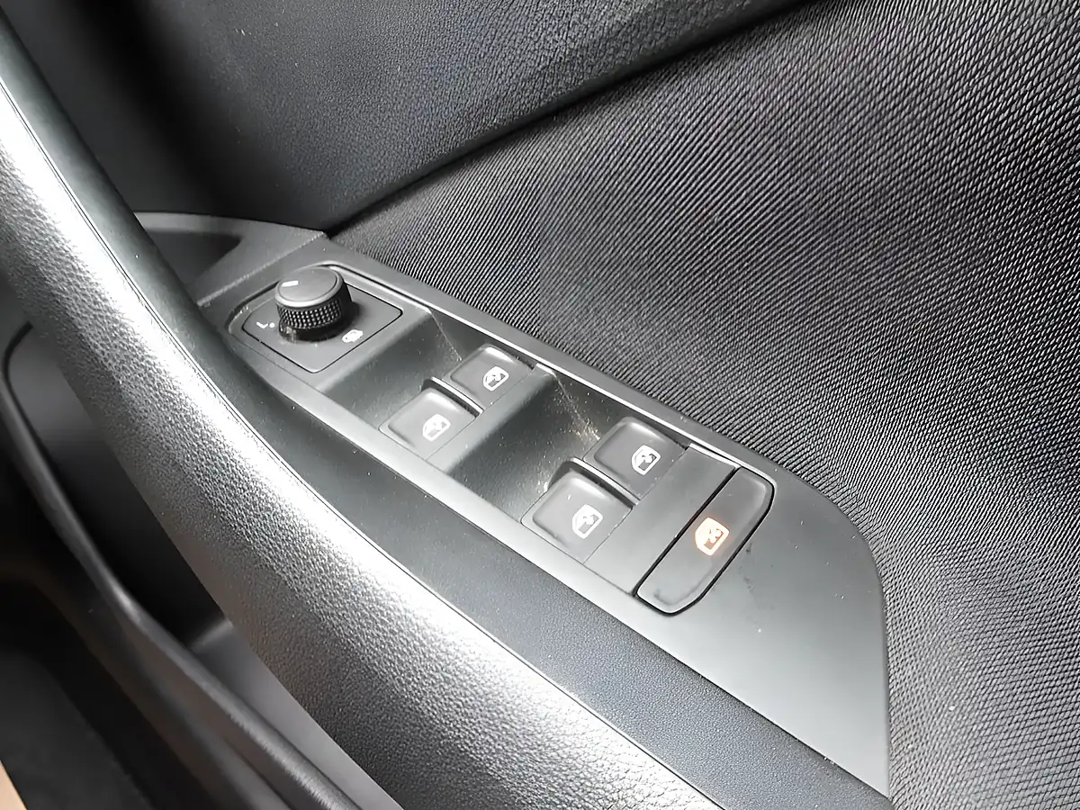 Used 2022 Skoda Kamiq Se Drive Grey - Interior and Exterior details 5