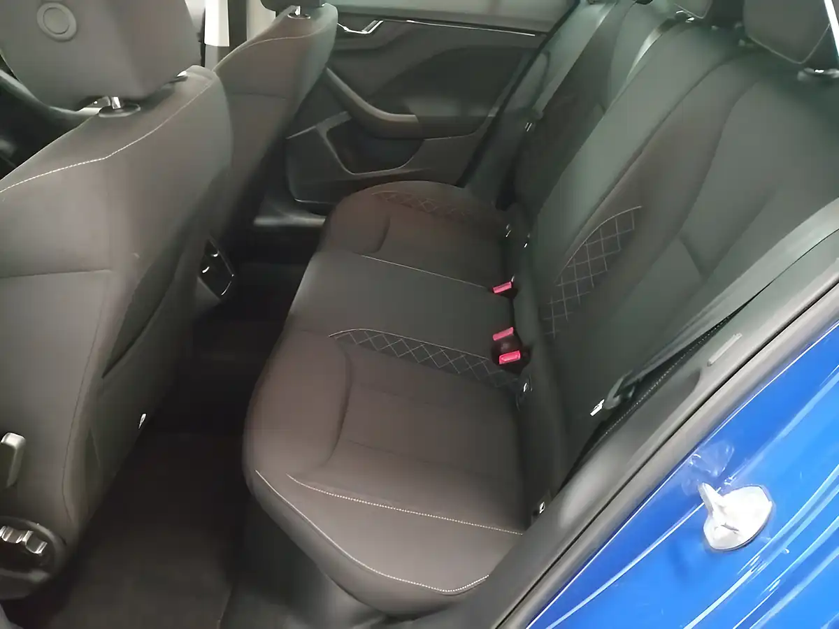 Used 2022 Skoda Kamiq Se Drive Race Blue - Interior and Exterior details 13