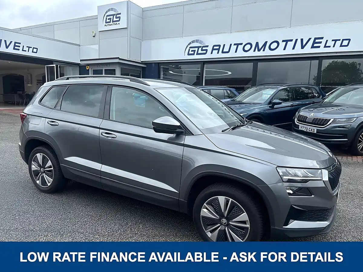 Used 2022 Skoda Karoq Se Drive Meteor Grey - Front View